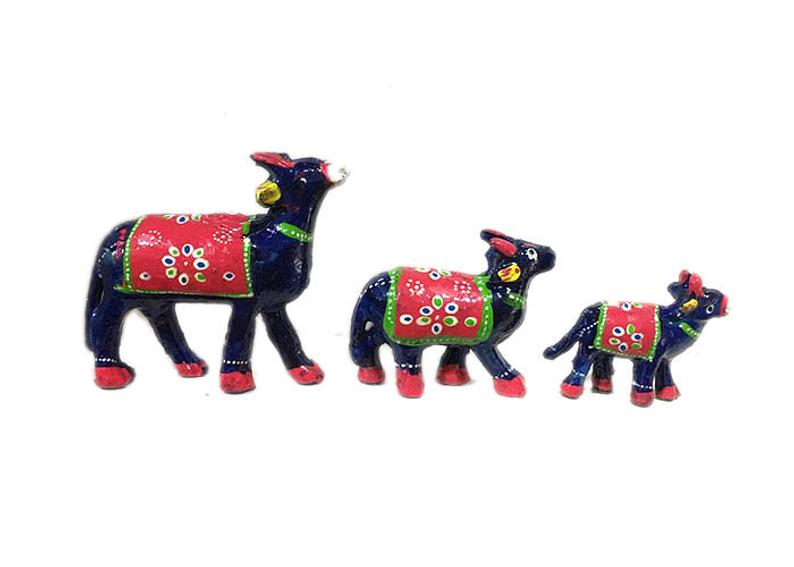 Handcrafted 3pc Cow Family Set Showpiece For decorate