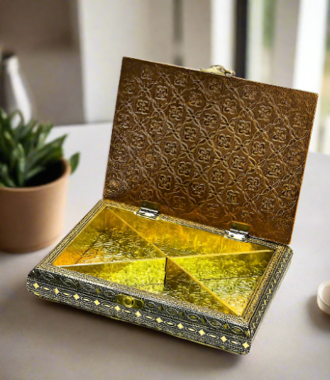 Handmade Decorative Wooden Dry Fruit Box