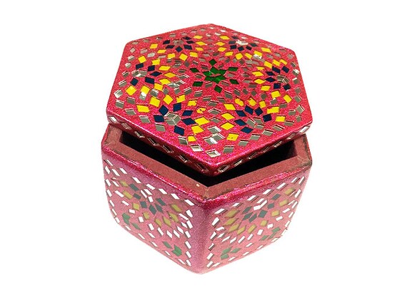 Decorative Lacquer Jewellery Box In Hexagon Shape 4X4