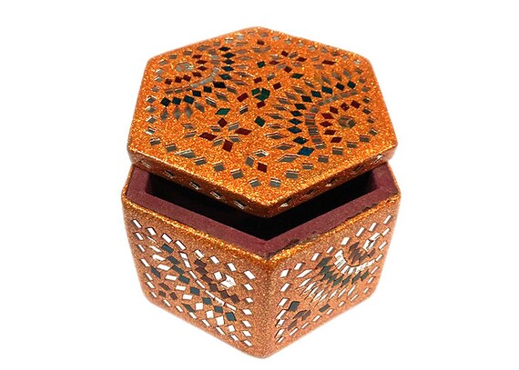 Decorative Lacquer Jewellery Box In Hexagon Shape 4X4