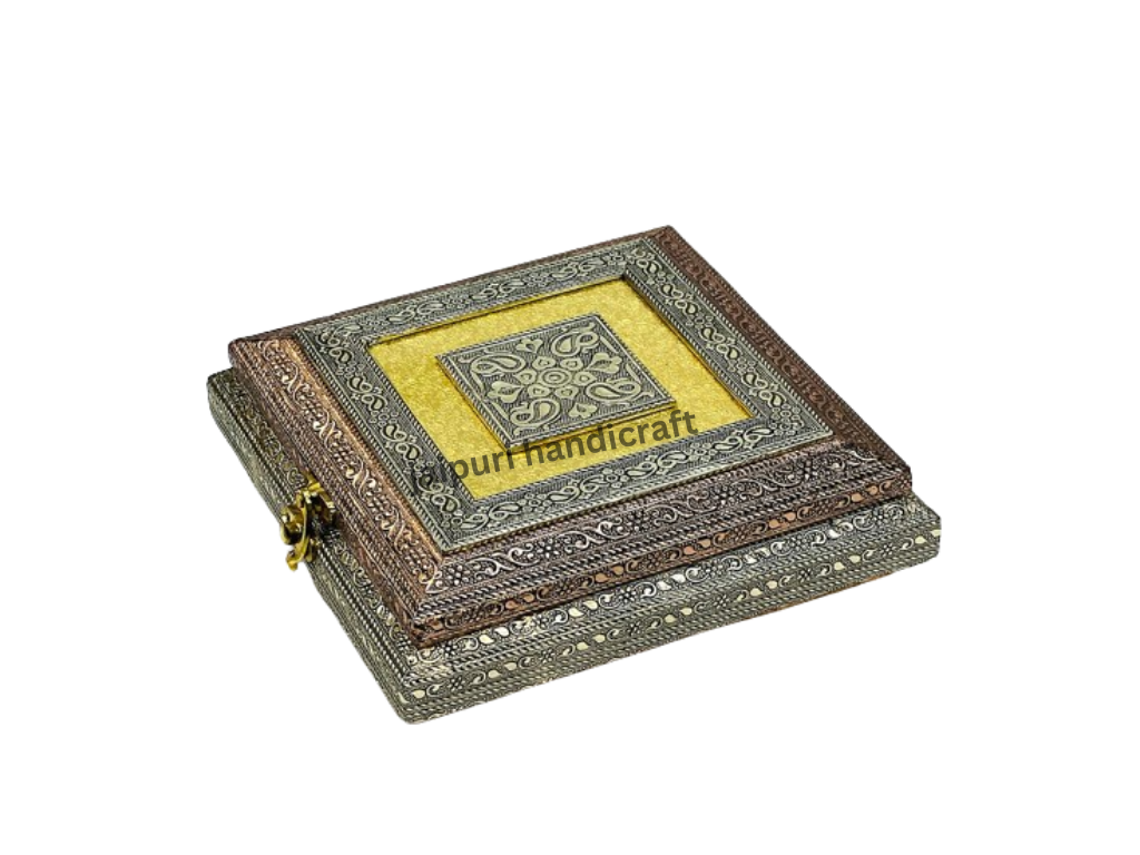 Handmade Decorative Wooden Dry Fruit Box